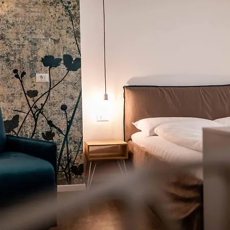 Cooper L Zum Loewen 3* Merano