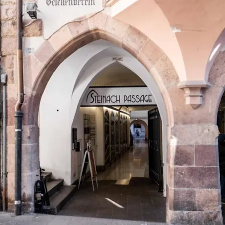 Cooper L Zum Löwen 3* Meran