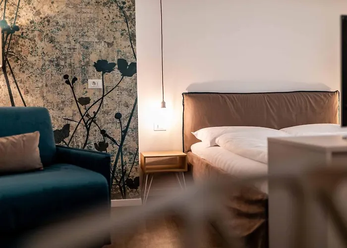 Cooper L Zum Loewen 3* Мерано