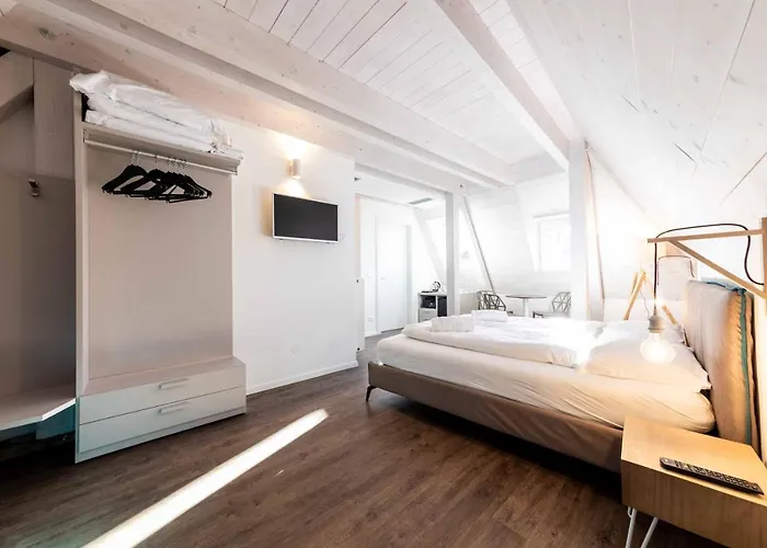 Cooper L Zum Loewen Maison d'hôtes